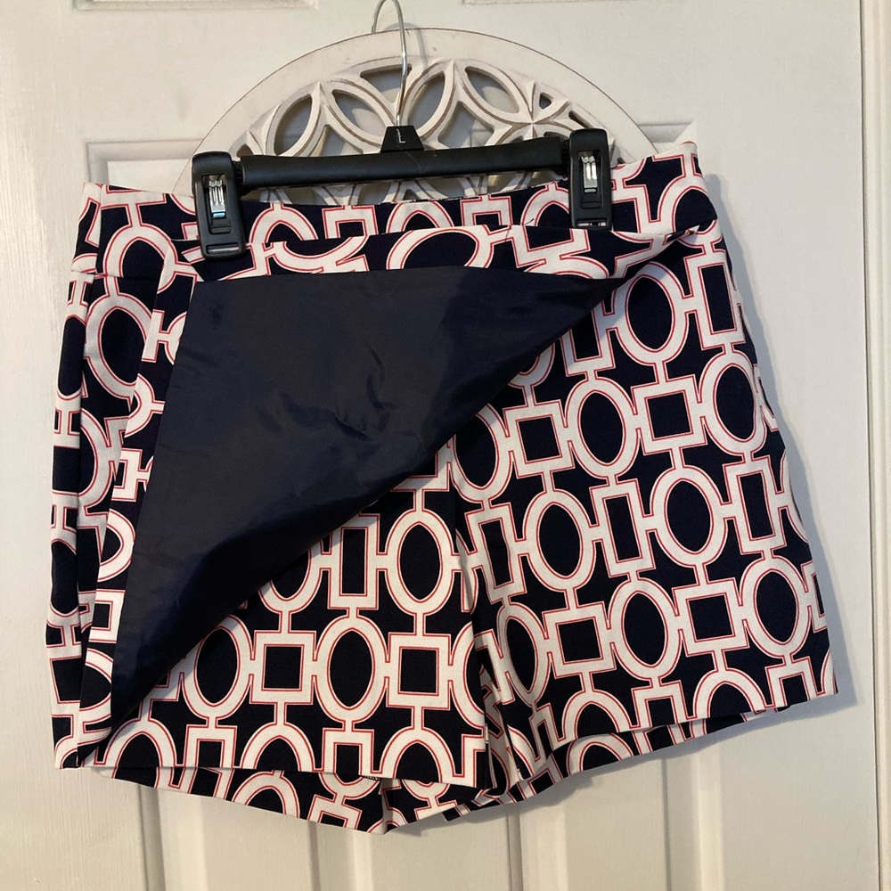 NEW Crown & Ivy Shorts with Skort Flap Size 2